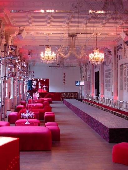 Le Salon Des Miroirs