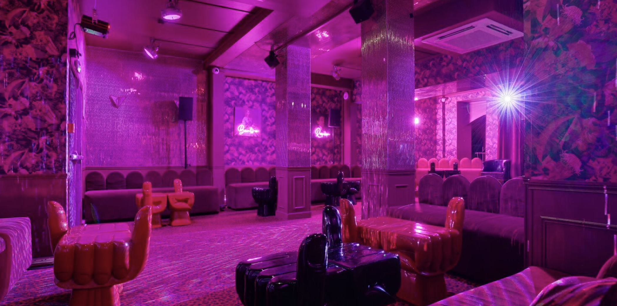 Salle cha-cha-club à louer sur  pour des événements