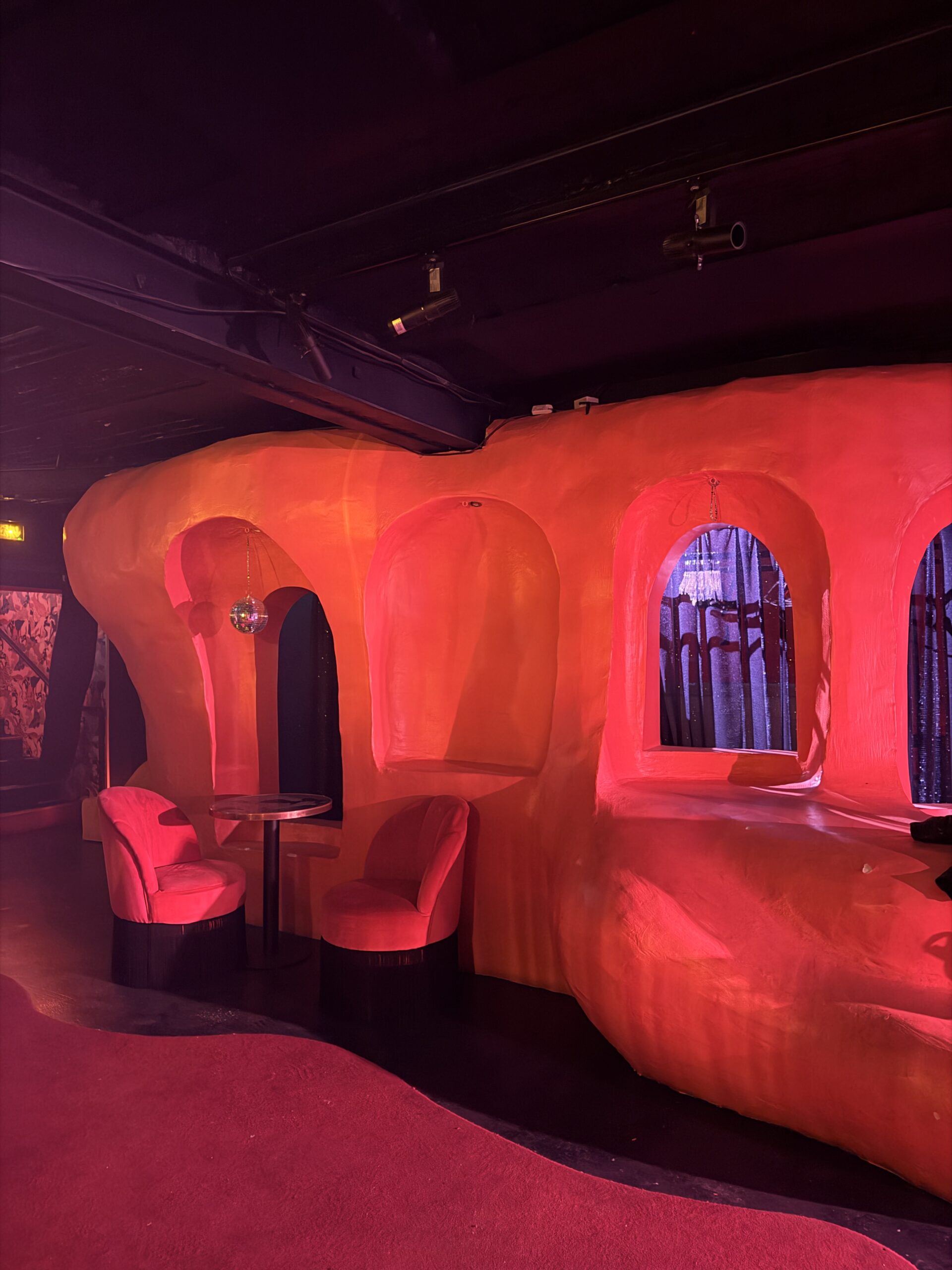 Le Cabaret Du Louvres