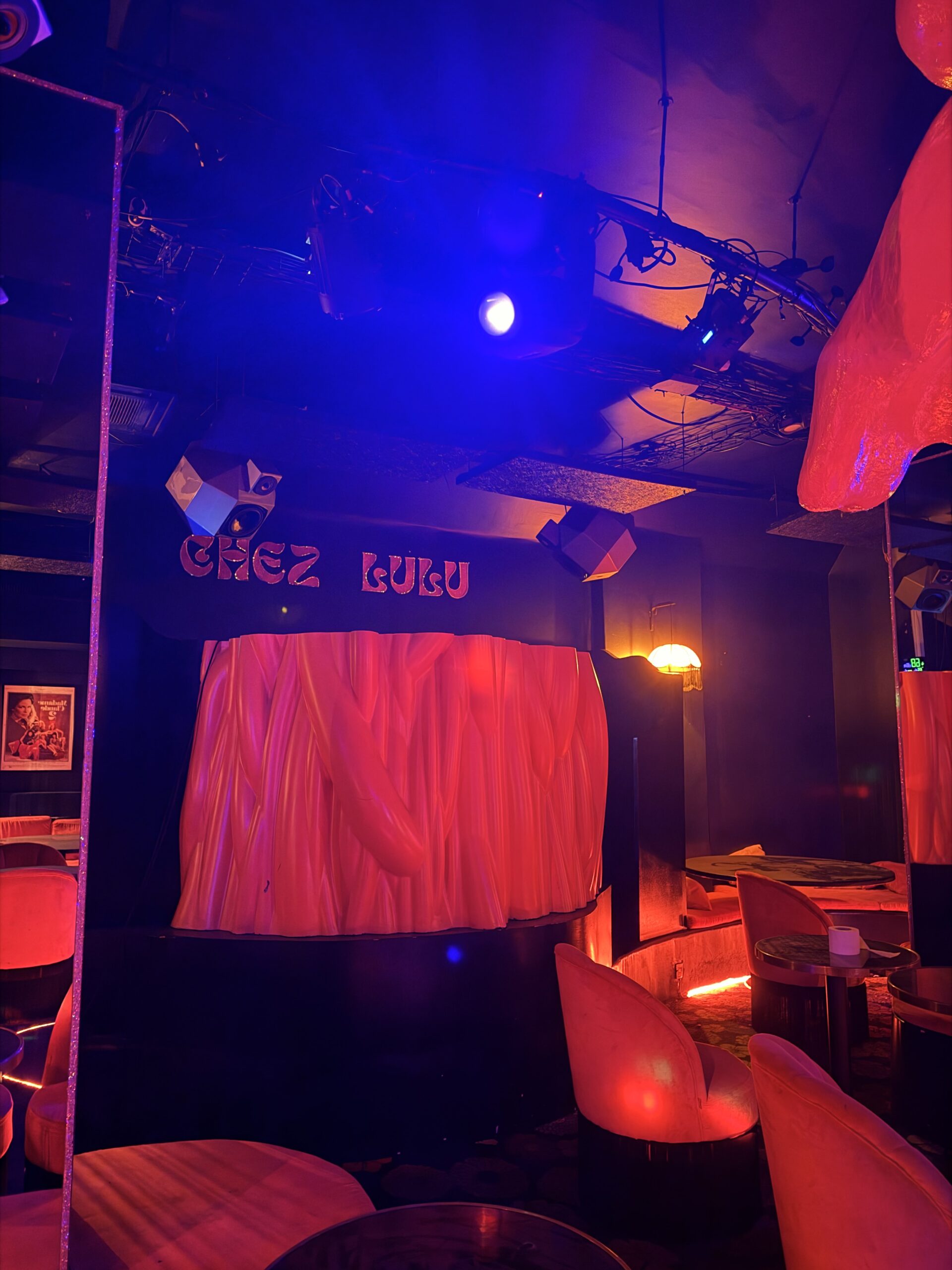 Le Cabaret Du Louvres